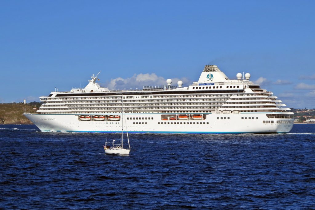 Crystal Cruises suspende operaciones
