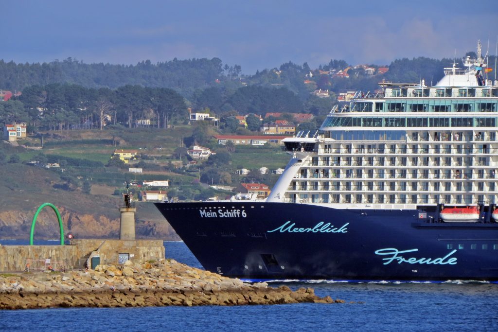 El Mein Schiff 6 debuta en A Coruña