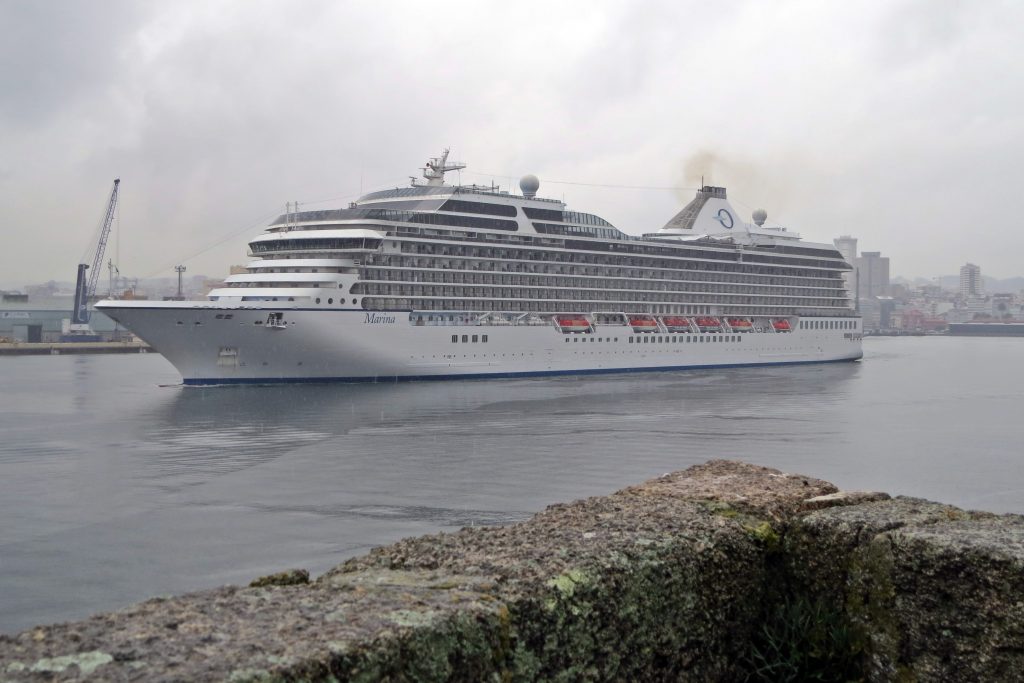Britannia y Marina cierran el mes de mayo en A Coruña