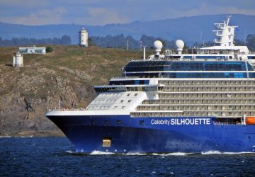 Costa y Celebrity llenan A Coruña de cruceristas