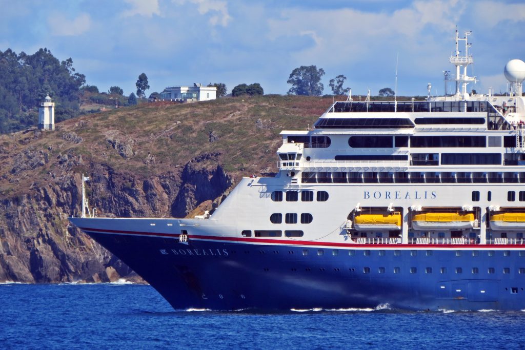 Los buques de expedición visitan A Coruña