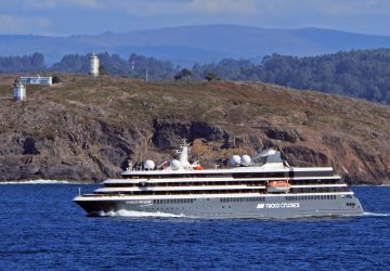 Los buques de expedición visitan A Coruña