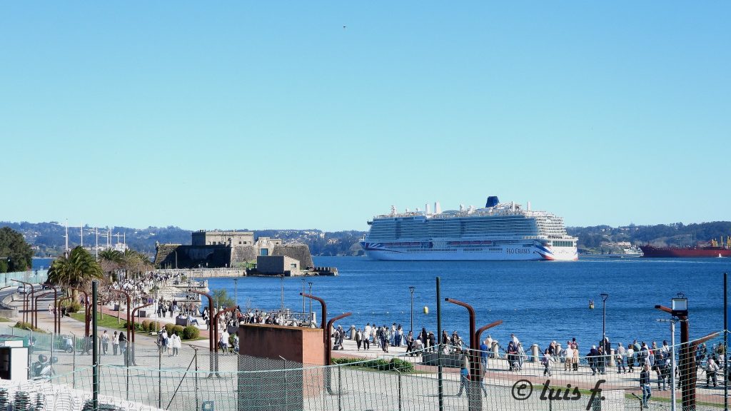 Iona, de nuevo en puerto