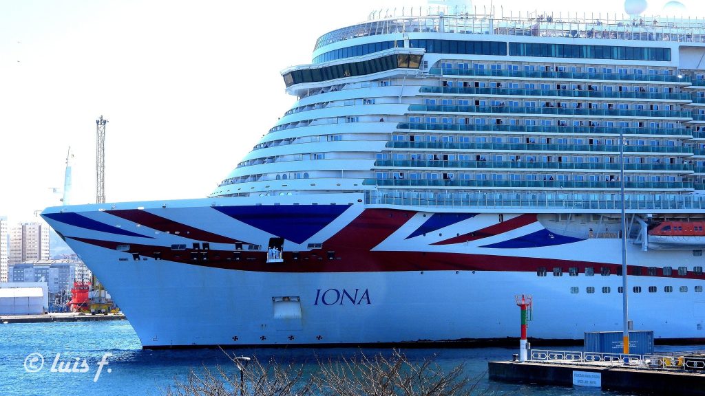 Iona, de nuevo en puerto