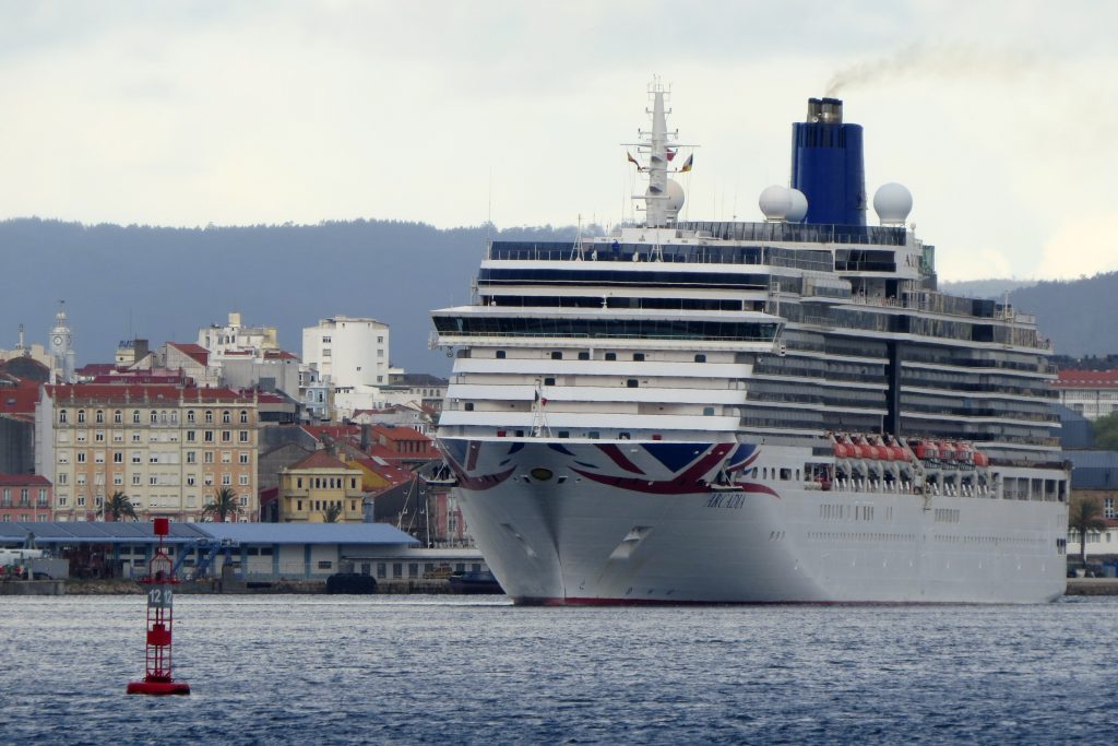 Arcadia inaugura la temporada de cruceros en Ferrol