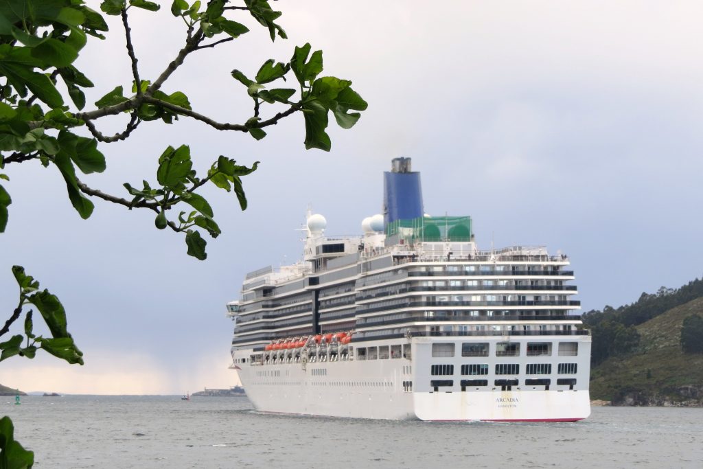 Arcadia inaugura la temporada de cruceros en Ferrol