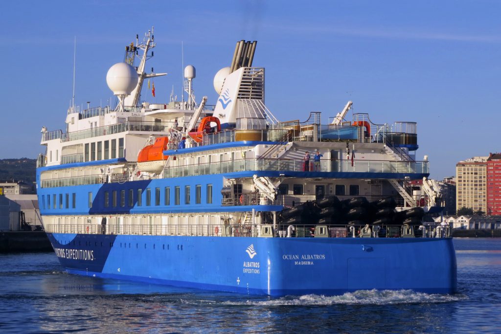 Ocean Albatros: Explorar con la proa al revés