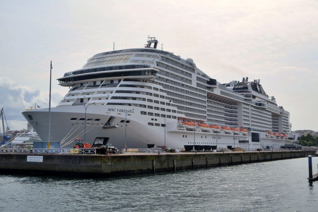 Doble escala MSC Virtuosa y Seven Seas Navigator