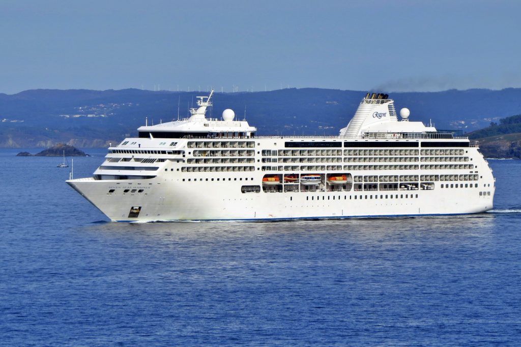Estreno del Seven Seas Mariner en A Coruña