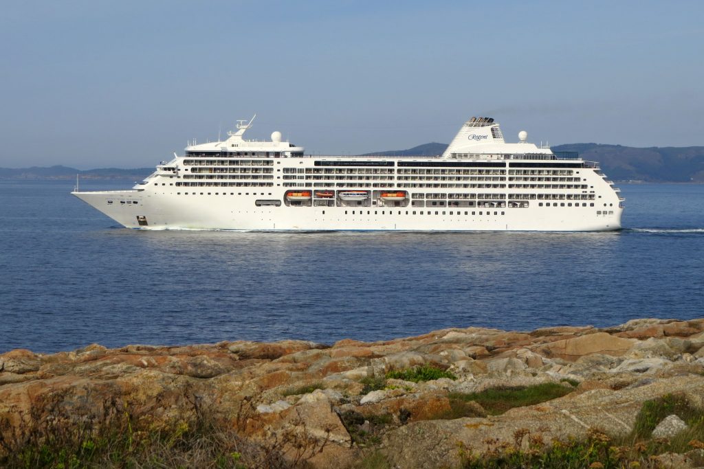 Estreno del Seven Seas Mariner en A Coruña